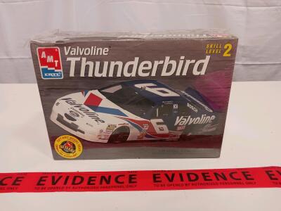 AMT ERTL 1/25 Scale Valvoline Thunderbird NASCAR Model Kit, Skill Level 2, Sealed, UPC 036881068868