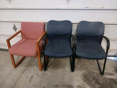 Set of 3 Office Guest Chairs &ndash; Fabric Upholstery, Mixed Wood and Metal Frames, Armrests
