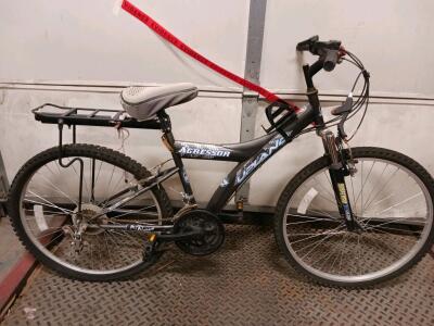 Urban Aggressor Mountain Bike, 26" Wheels, Front Suspension, 18-Speed, Rear Cargo Rack, Black