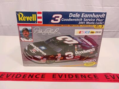 Revell Dale Earnhardt #3 Goodwrench 2001 Monte Carlo 1:24 Scale Model Kit