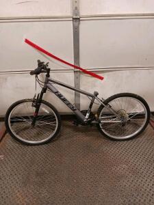 Huffy Rock Creek 26" Mountain Bike, Matte Gray, Front Suspension, 18-Speed, Steel Frame