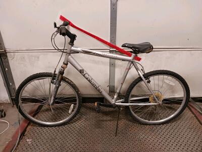 Columbia Trailhead Sport Mountain Bike, 20" Aluminum Frame, 26" Wheels, 21-Speed Shimano Drivetrain