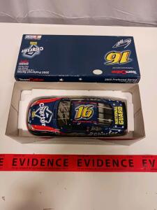 Team Caliber 1:24 Ford Taurus #16 Charter National Guard 2005 NASCAR Die-cast Preferred Series
