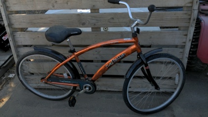 Schwinn La Jolla Street Cruiser Bicycle