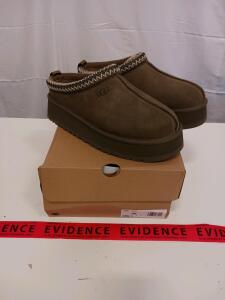 Men's UGG Tasman Slippers Chestnut Size 10 Suede Sheepskin Lined with Box SKU 5950