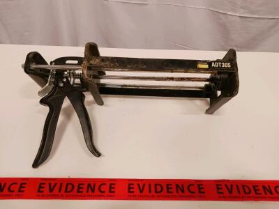 Simpson Strong-Tie ADT30S Manual Epoxy Dispensing Tool, 30 oz, 26:1 Thrust