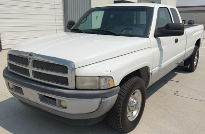 2000 DODGE RAM 2500 - DIESEL!