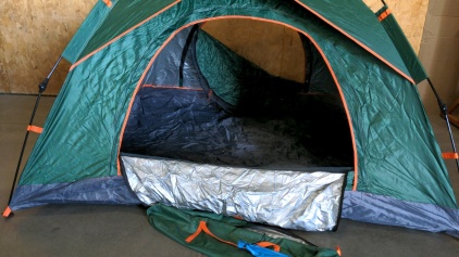 NEW Easy Set Up 6'x6' Pop-up Tent
