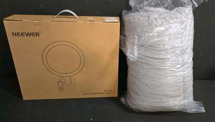 Neewer RH12B 12" Ring Light 24W 180 LEDs + 100% Cotton Hypoallergenic Comforter