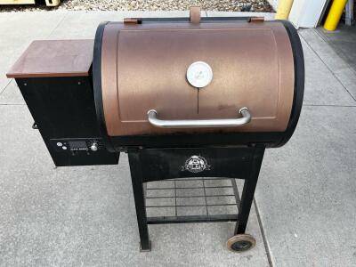 Pit Boss PB700FB Pellet Grill, 700 Sq. In. Cooking Area, 18 lb Hopper, Digital Controller, Cover, (Unable to Test, Inspect In Person) (Connex 1)