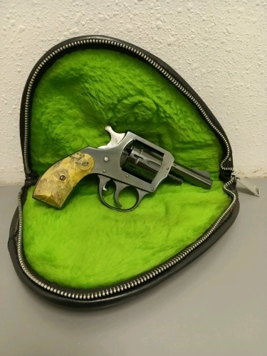 H&R 922 .22lr Revolver -- S12954