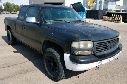 2002 GMC SIERRA 1500 - 4X4!