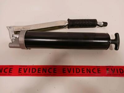 Lever Grease Gun, Steel Barrel, Rigid Coupler, Manual with Rubber Grip Handle, 15 in Length