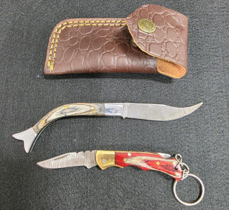 Decorative Damascus-Style Folding Pocket Knife with Curved Handle & Leather Sheath, Plus Keychain Knife