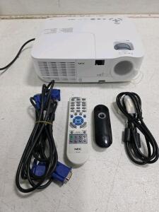Working NEC NP115 Digital Multimedia Projector, Includes Remote and Cables
