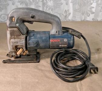 (1) Bosch B4200 Jig Saw