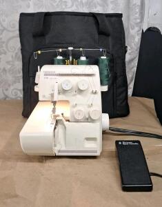 (1) Pfaff Hobbylock 774 Overlock Sewing Machine W/ Travel Bag