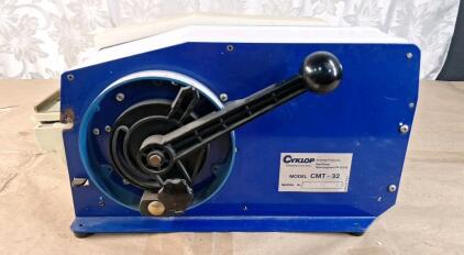 (1) Cyklop Model CMT-32 Manual Gummed Tape Dispenser
