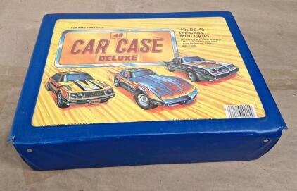 (1) Vintage Die Cast Car Case W/ (30+) Assorted Vehicles