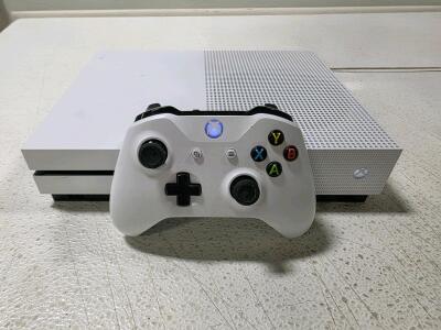 Working Microsoft Xbox One S Console Model 1681, White, w/ Wireless Controller, SN 074929483816