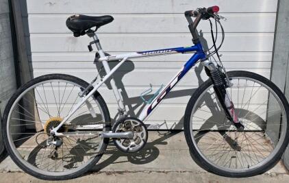 GT Saddleback Mountain Bike, 21-Speed, 26" Wheels, Front Suspension