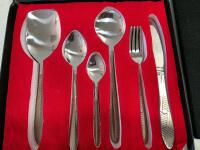 28-Piece Flatware Set, Geometric Art Deco Pattern, Includes Case - 3