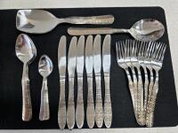 28-Piece Flatware Set, Etched Geometric Pattern, Red Felt Tray Included
