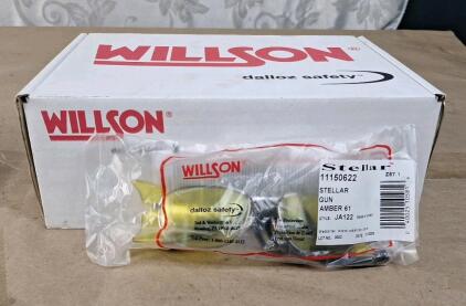 (1) 10-Count Box Of Willson Dalloz Safety Glasses Stellar Gun Amber 61, Style JA112