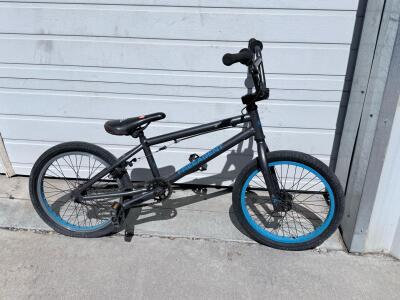 Free Agent BMX Bike 20" Wheels, Single Speed, Black & Blue Rims, Hi-Ten Steel Frame