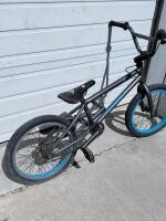 Free Agent BMX Bike 20" Wheels, Single Speed, Black & Blue Rims, Hi-Ten Steel Frame - 4