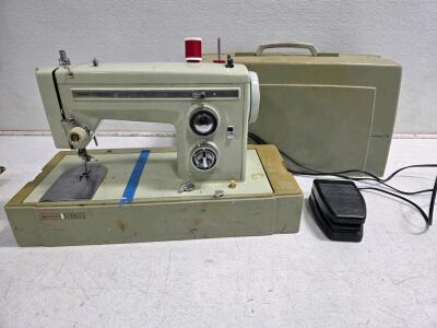 Working Kenmore 158.14000 Mechanical Sewing Machine with Hard Case and Foot Pedal