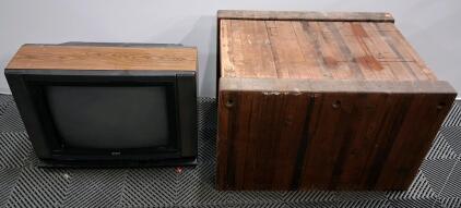RCA Colortrak 2000 25" CRT TV with Woodgrain Finish and Comb Filter and Bench/TV Stand (No Cord, Cannot Test)