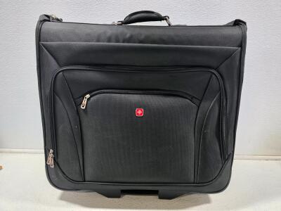 SwissGear 7895 Full-Sized Wheeled Garment Bag, Black