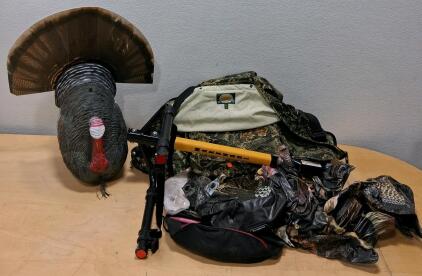 Turkey Hunting Gear Lot Lil-Gobstopper Decoy & Cabela&rsquo;s Tactical Tat'r Vest