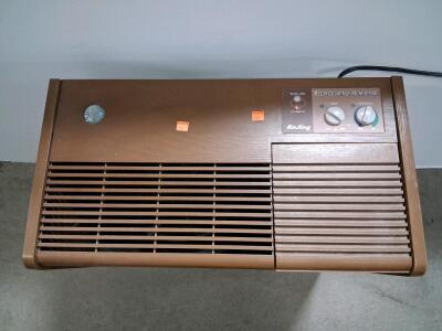 Air King Recirculating Humidifier (Turns On)