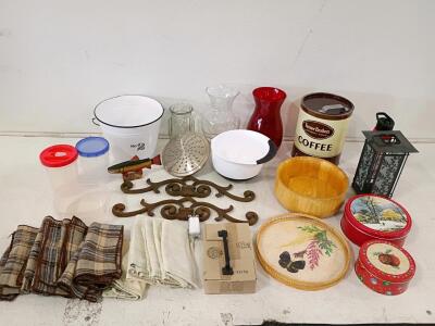 Mixed Lot: Kitchenware, Decorative Tins, Bowls, Containers, D&eacute;cor