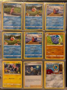 Huge Binder Of 160+ Pok&eacute;mon Cards W/ Tons Of Holos And Rares