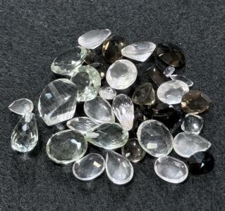 Mixed Faceted Quartz Gemstones&mdash;28&ndash;32 Pieces, 50&ndash;70 Carats, Various Cuts and Colors