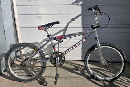 Redline Signature Pro Series BMX Bike, 4130 Chromoly Frame, 20" Wheels, 3-Piece Crankset