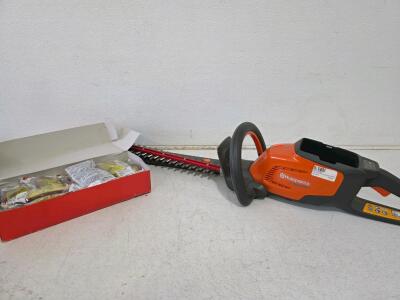 Untested Husqvarna Cordless Electric Hedge Trimmer, 36V Li-ion, 22" Blade, 0.8" Cutting Capacity