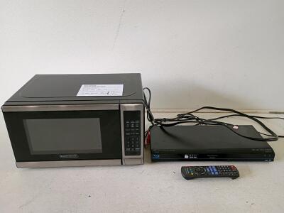 Black+Decker Microwave EM720CB7 700W & Panasonic Blu-ray Player DMP-BD65 with Remote