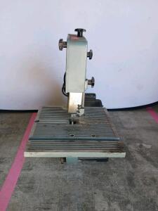 Delta Benchtop Band Saw with 56 1/8" Blade, 1/3 HP Motor, 3 1/2" x 9 3/4" Cutting Capacity