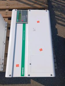 Xantrex SW Plus 4024 4000W 24V Sine Wave Inverter/Charger, 120/240V Split Phase, cCSAus