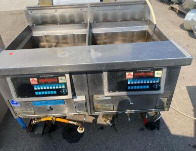 Ultrafryer Systems UltraGold Right Size IR-RS Two Vat Gas Fryer with Ultrastat 23 Controls ( Unable to Test )