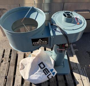 Delta 50-840 1 HP Dust Collector, 650 CFM, 4" Inlet, Single-Phase, Delta Collection Bag