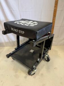 Mac Tools CRS350 Rolling Mechanic's Seat with Storage Tray, 300 lb Capacity