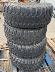 BFGoodrich Mud-Terrain T/A KM3 33x12.50R15LT Tires, Set of 4