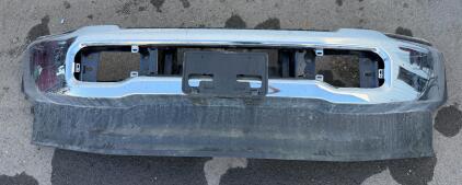 2023&ndash;2025 Ford F-250/F-350 Super Duty Front Chrome Bumper OEM PC3B-17750
