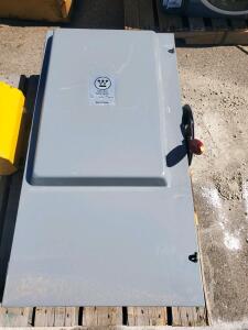 Westinghouse Heavy Duty Safety Switch, Est. 600V, 3-Phase, NEMA 3R, Surface Mount, 40"x24"x10"
