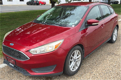 2017 FORD FOCUS - HEATED SEATS!